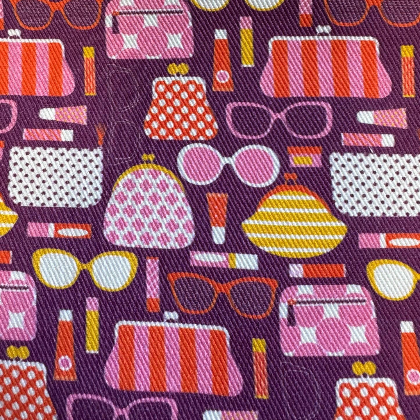 Voyager Bag – Pretty in Pink Cosmetic Bag